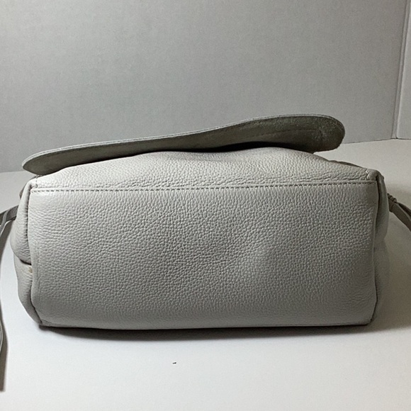Callista
Small Top Handle Bag 23 Stone Grained Leather Note: New without tag - Picture 9 of 16